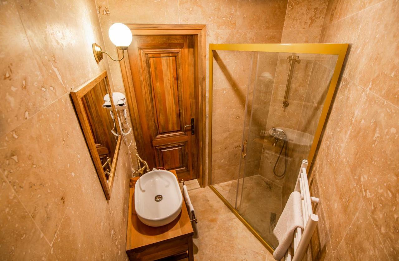ikarus Cappadocia Hotel Üchisar Bagian luar foto